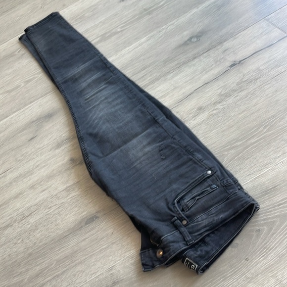 Guess - Men’s - Skinny jeans 30” waist - Picture 2 of 9